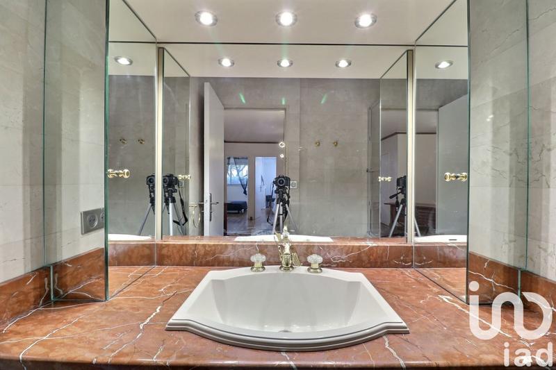 Appartement - 100 m² - 4 pièces