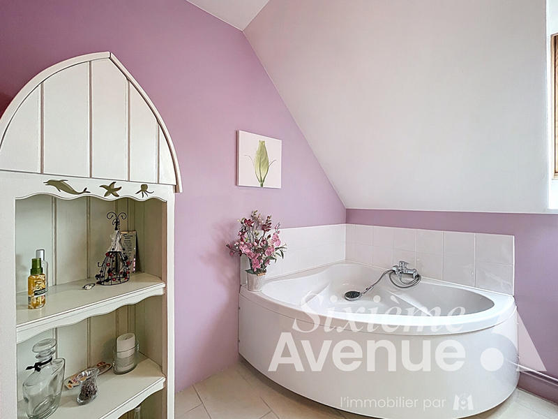 Maison - 143 m² - 6 pièces