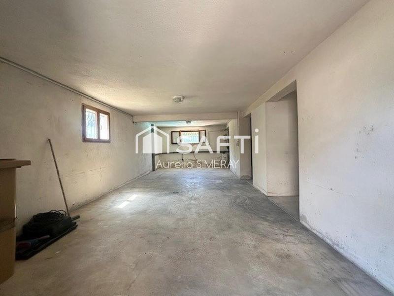 Maison - 180 m² - 6 pièces