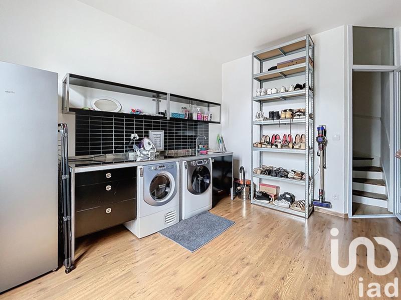 Maison - 240 m² - 9 pièces