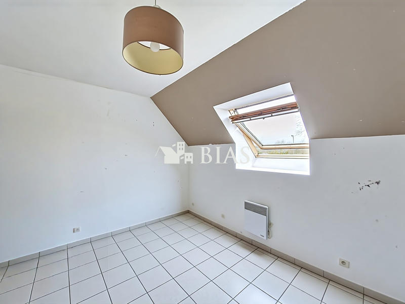 Maison - 93 m² - 5 pièces