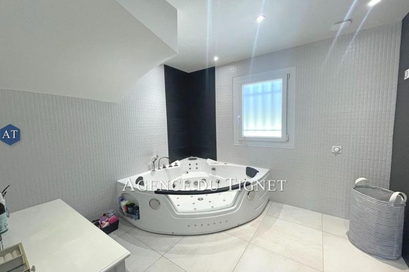 Maison - 190 m² - 7 pièces