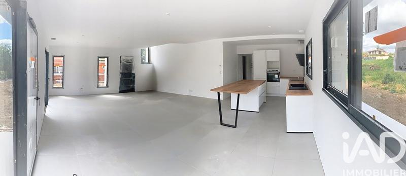 Maison - 140 m² - 5 pièces