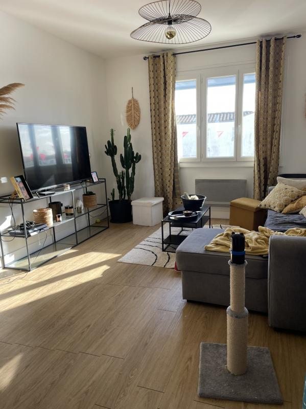 Maison - 220 m² - 9 pièces