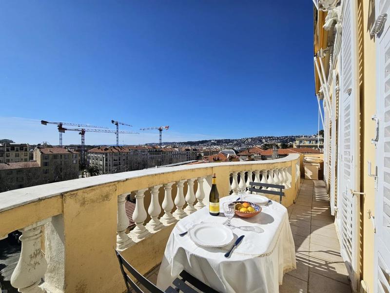 Appartement - 111 m² - 5 pièces