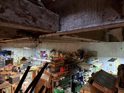 Parking / Garage - 264 m²