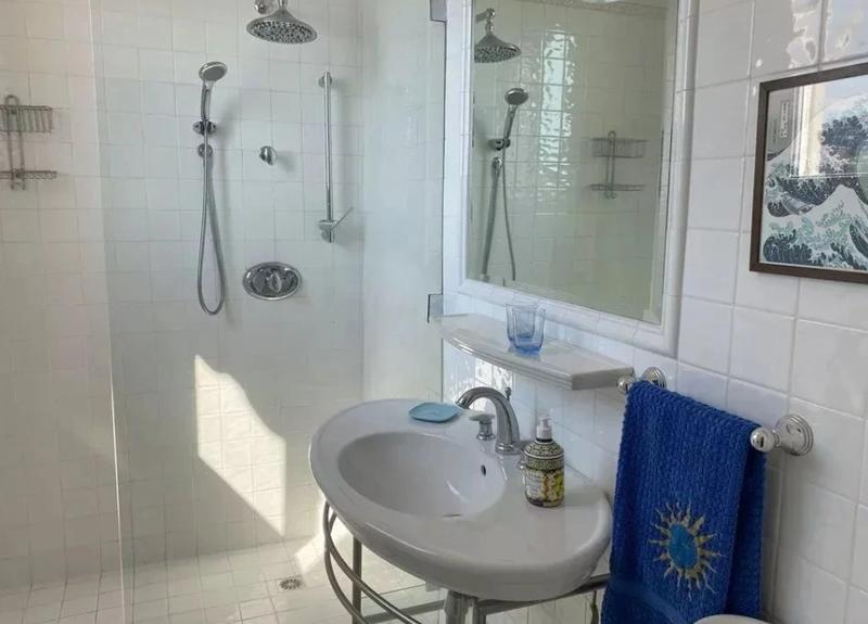 Villa - 240 m² - 8 pièces