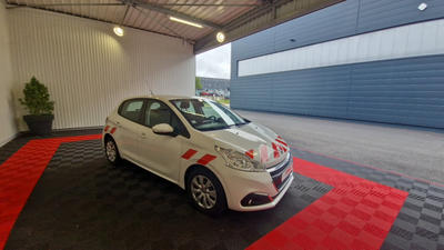 Peugeot 208 affaire Puretech 82 Ss Premium Pack