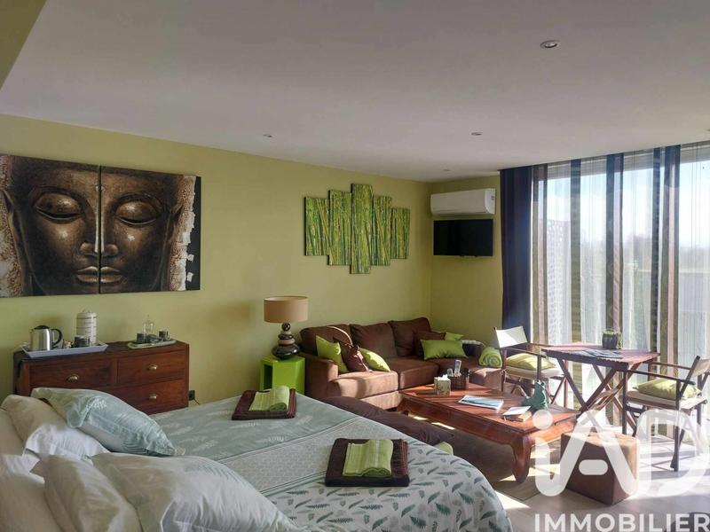 Maison - 186 m² - 7 pièces