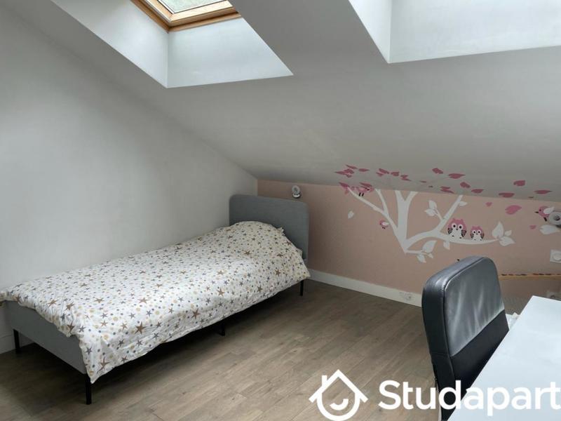 Chambre - 9 m² - 1 pièce