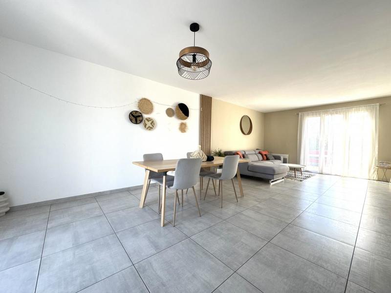 Propriété - 116 m² - 4 pièces