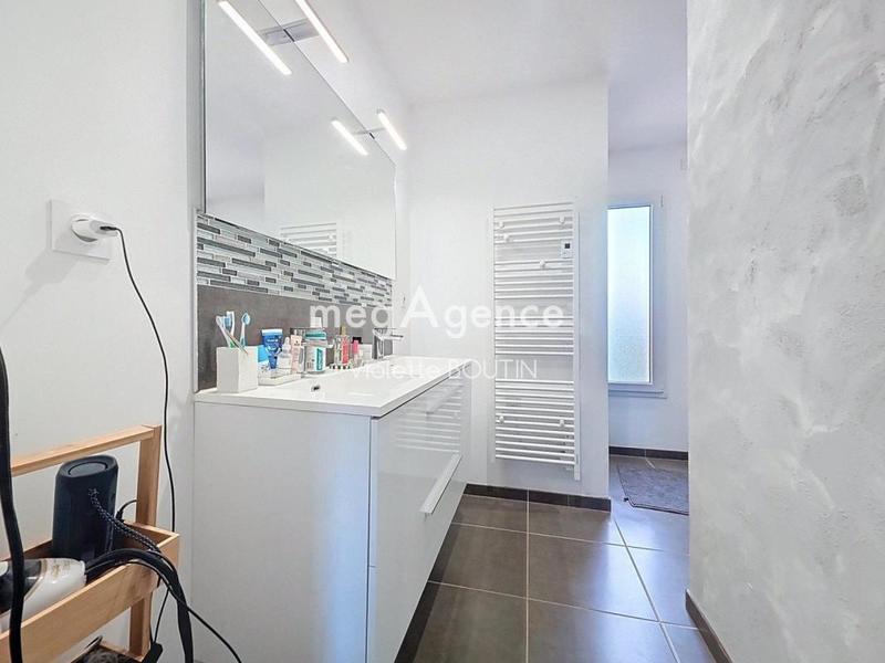 Maison - 98 m² - 5 pièces