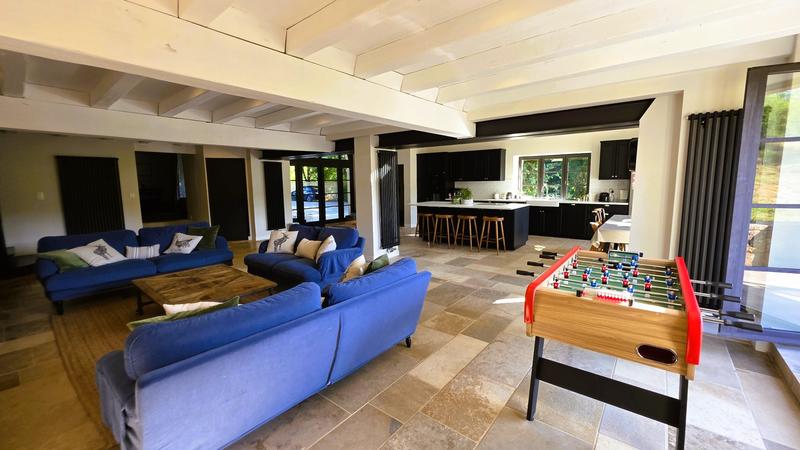 Maison - 426 m² - 15 pièces