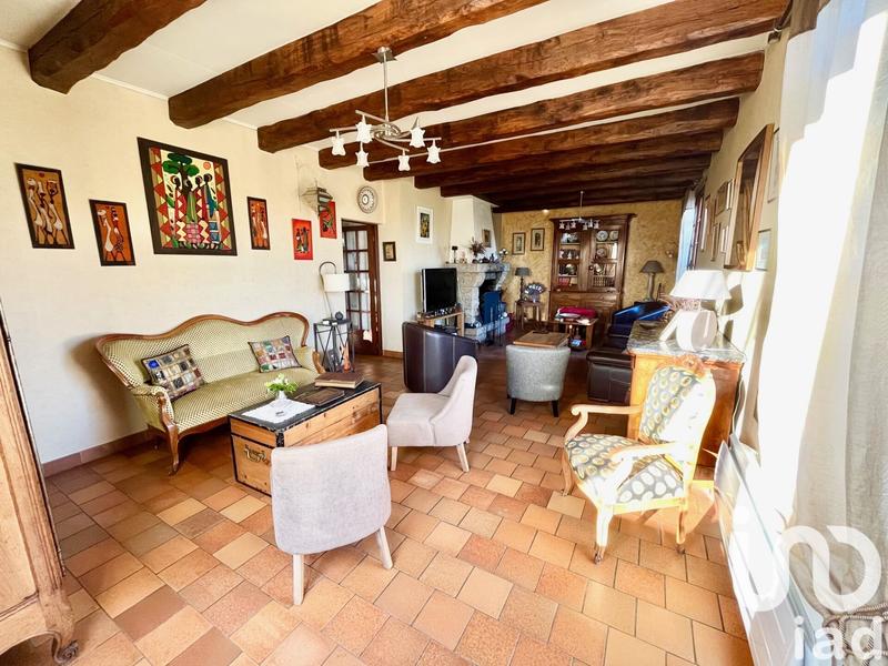 Maison - 220 m² - 8 pièces