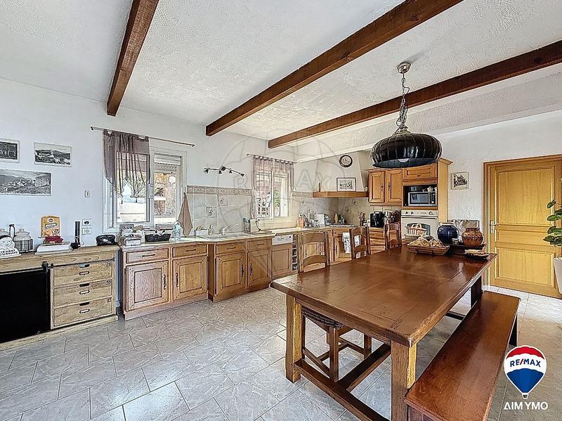 Villa - 179 m² - 6 pièces