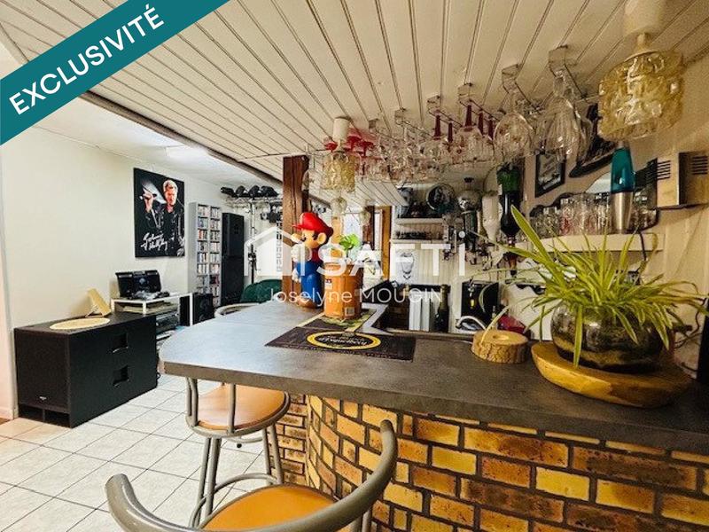 Maison - 270 m² - 9 pièces