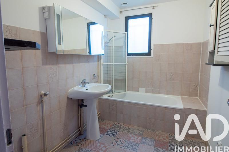 Maison - 96 m² - 5 pièces