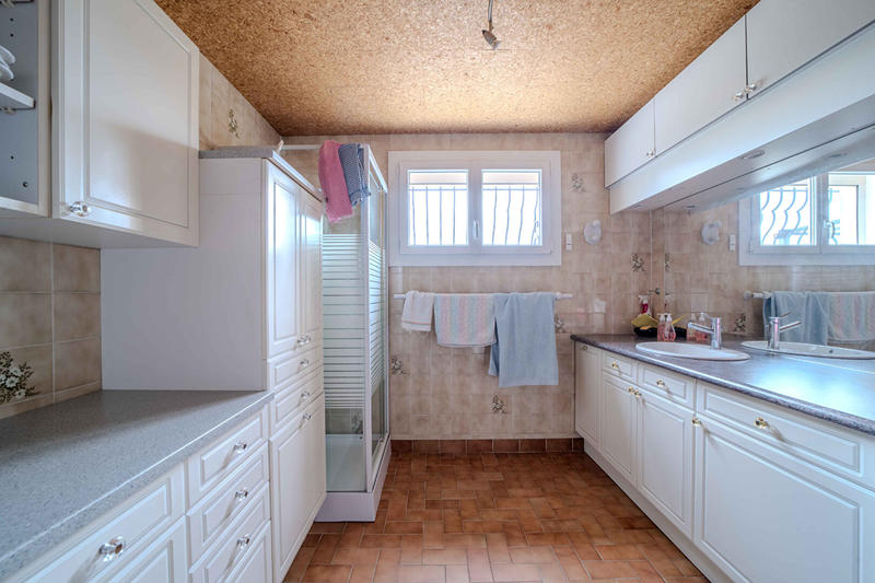 Maison - 215 m² - 7 pièces