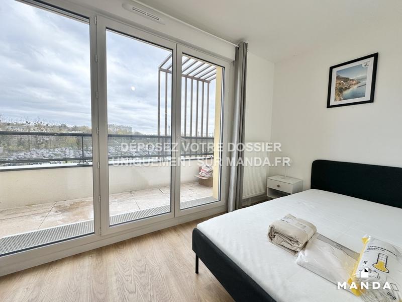 Chambre - 10 m² - 4 pièces