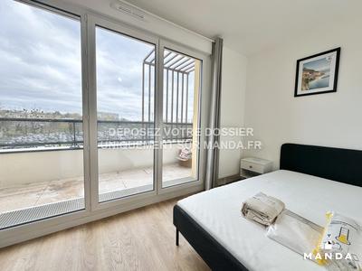 Chambre - 10 m² - 4 pièces