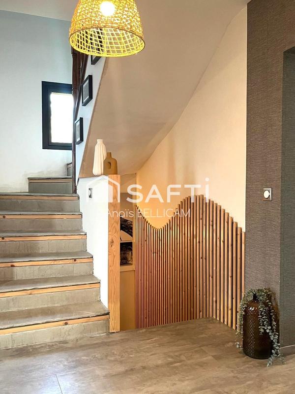 Maison - 192 m² - 8 pièces