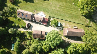 Maison ancienne - 240 m² - 7 pièces