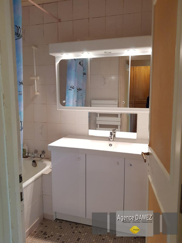 Maison - 200 m² - 9 pièces