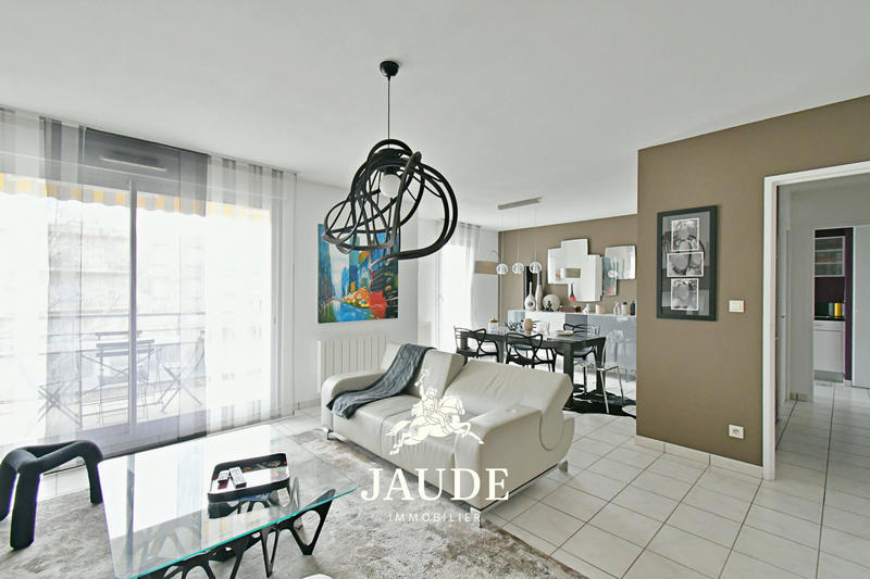 Appartement - 91 m² - 3 pièces