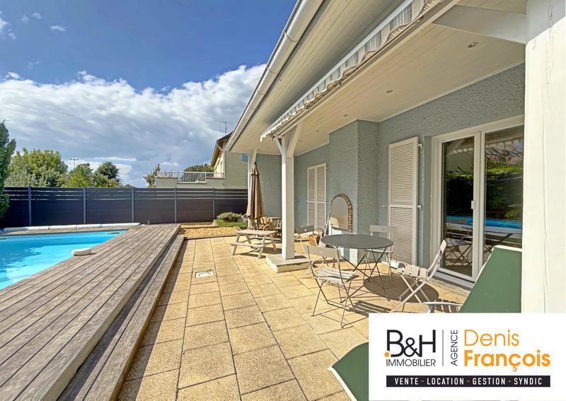 Maison - 185 m² - 7 pièces