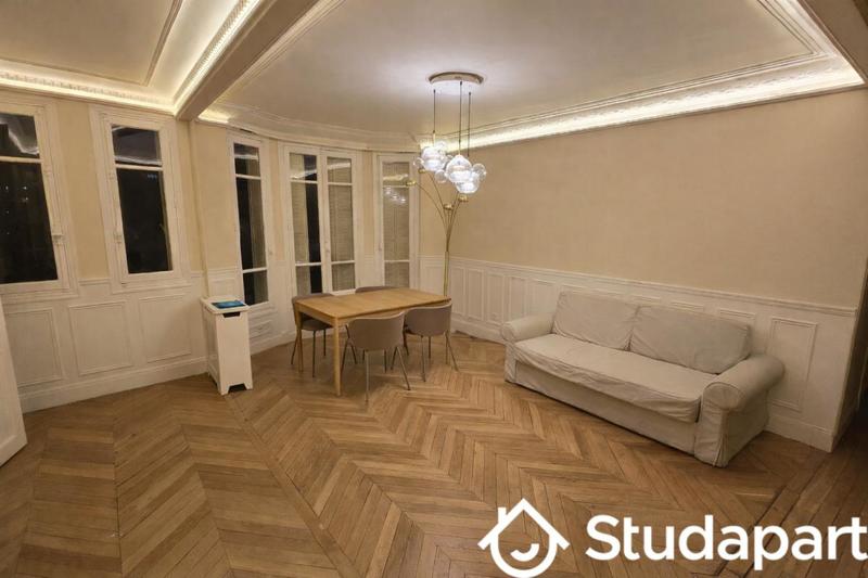 Chambre - 12 m² - 1 pièce