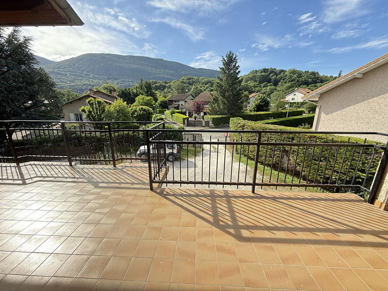 Appartement - 122 m² - 5 pièces