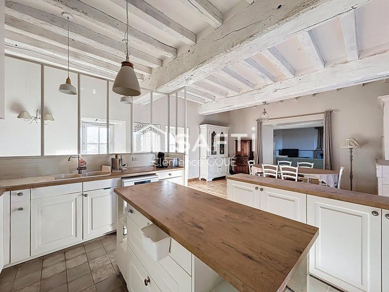 Maison - 260 m² - 11 pièces