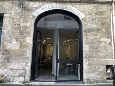 Bureau - 103 m² - 1 pièce