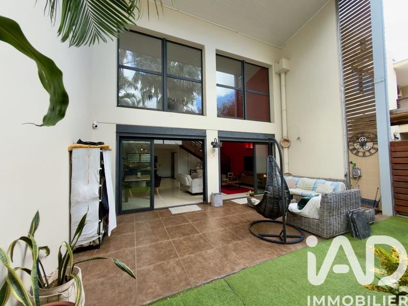 Maison - 90 m² - 3 pièces