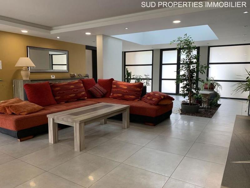 Maison - 210 m² - 6 pièces