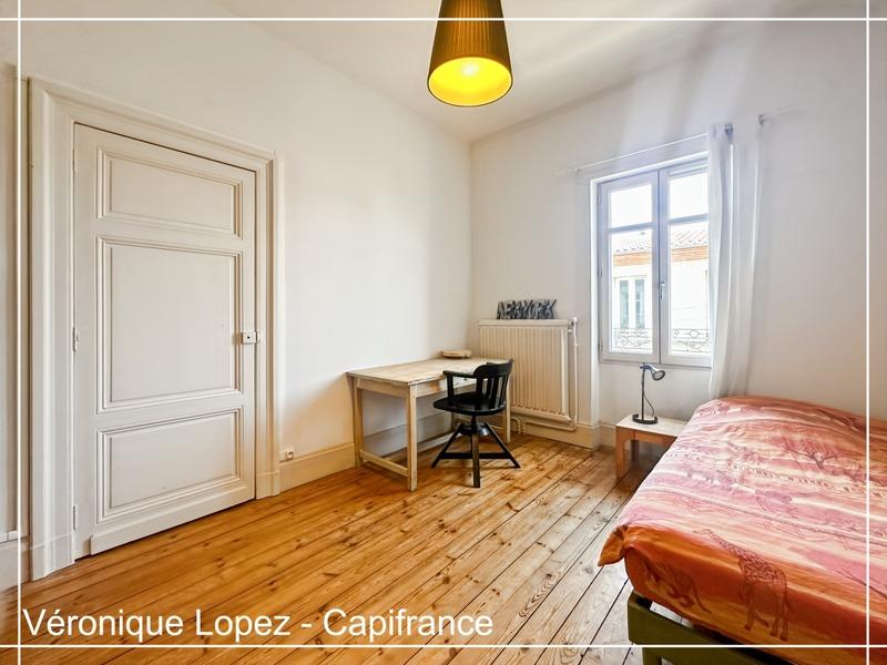 Maison - 252 m² - 10 pièces