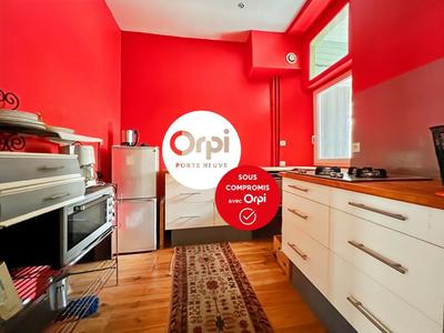 Appartement - 75 m² - 2 pièces