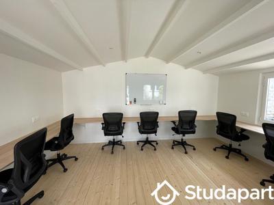 Chambre - 15 m² - 1 pièce