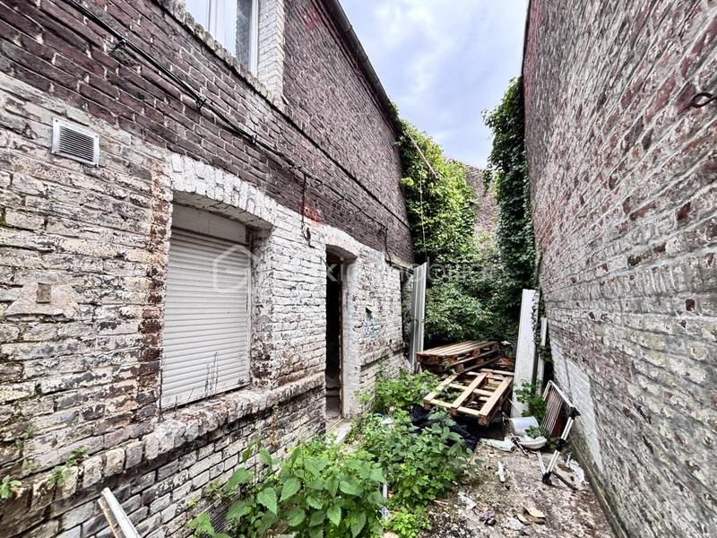 Immeuble - 100 m² - 10 pièces