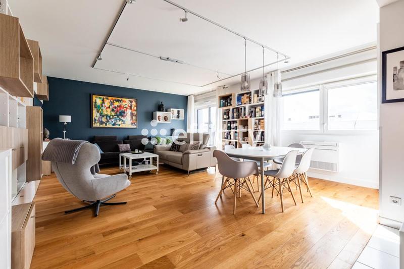 Appartement - 125 m² - 5 pièces