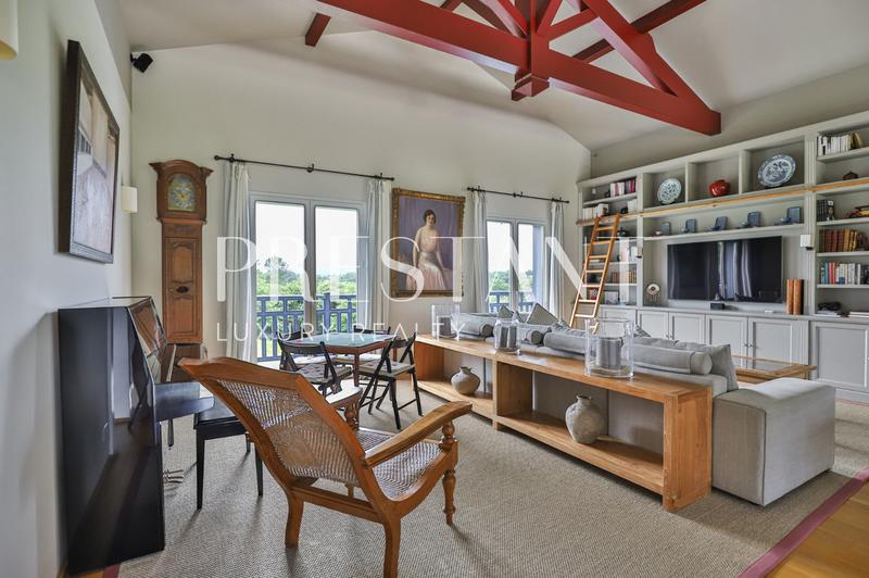 Maison - 482 m² - 12 pièces