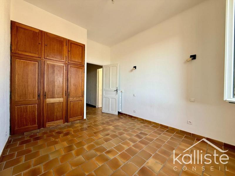 Appartement - 76 m² - 3 pièces