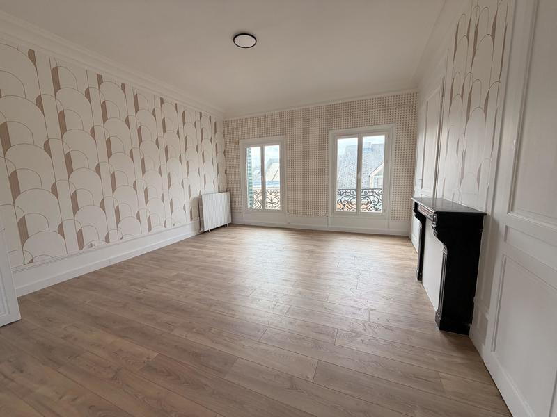 Appartement - 111 m² - 5 pièces