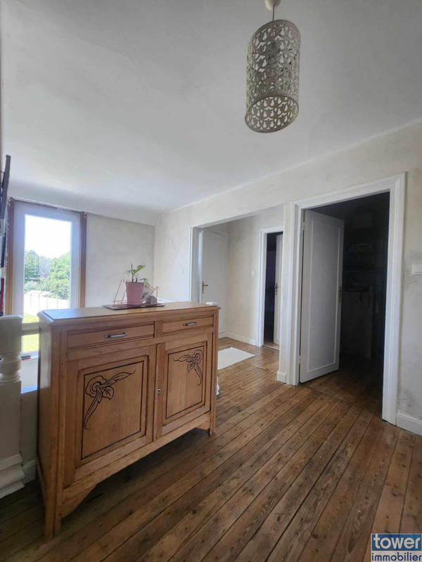 Maison - 185 m² - 7 pièces