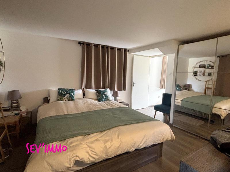 Maison - 158 m² - 7 pièces