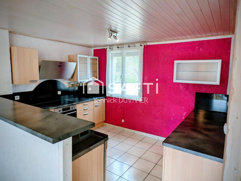 Maison - 95 m² - 5 pièces