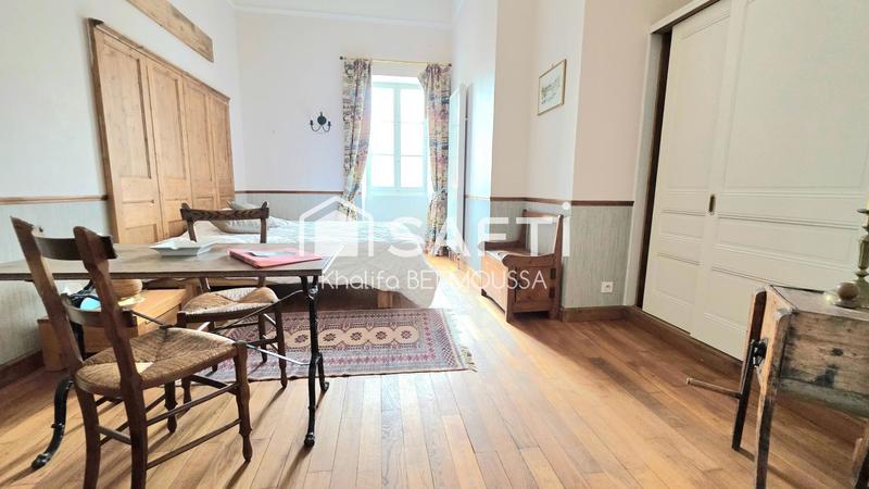 Château - 675 m² - 18 pièces