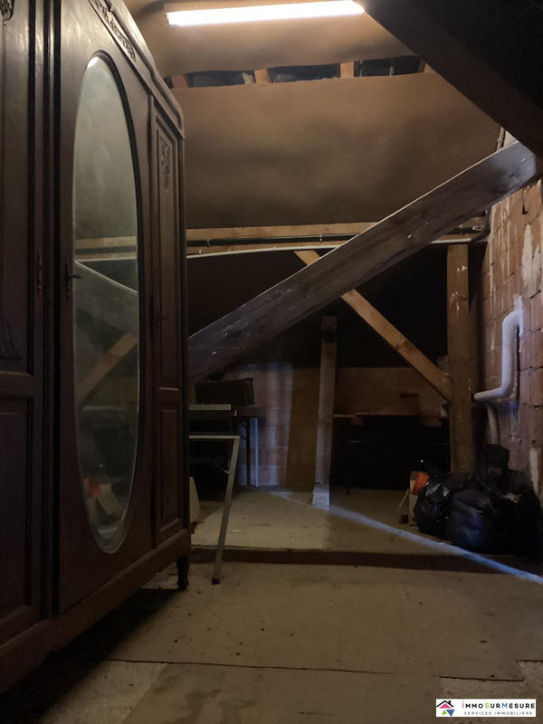 Loft - 83 m² - 2 pièces