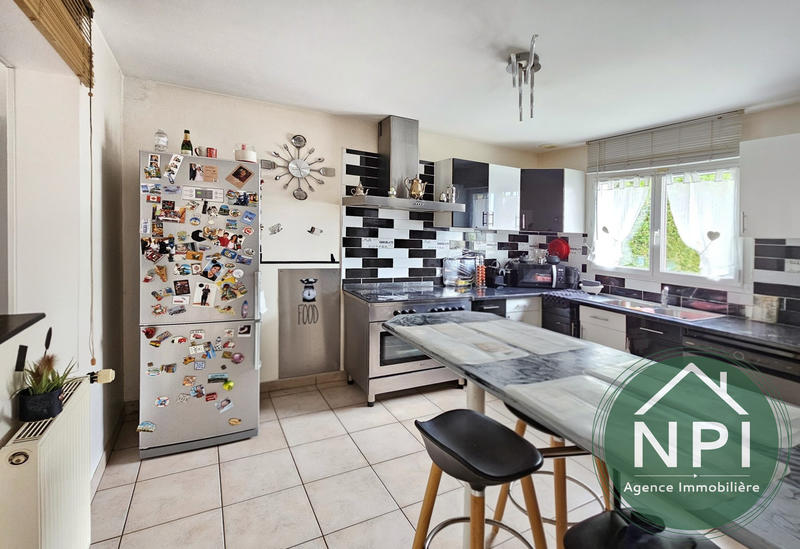 Maison - 146 m² - 7 pièces