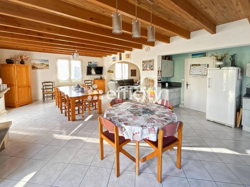 Maison - 130 m² - 5 pièces